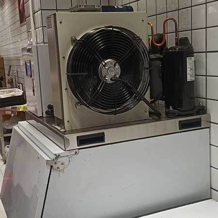 200公斤片冰機交付某浙江某火鍋店
